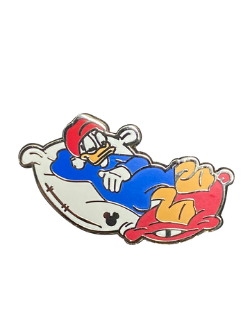 4599 DONALD ON PILLOW 22 4 091130
