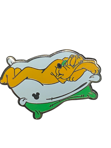 4643 PLUTO SLEEPING ON PILLOW 22 4 091242