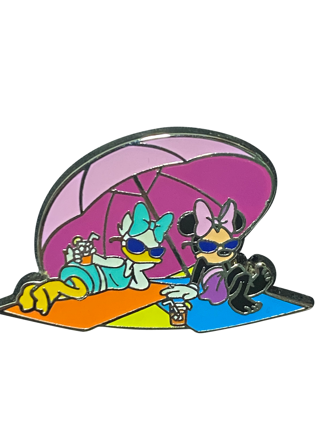 4202 MINNIE AND DAISY SUNBATHING 22 8 089361