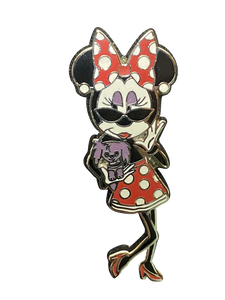4462 MINNIE HOLDING DOG 22 9 090817
