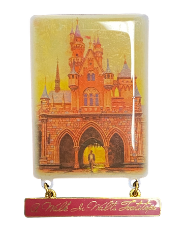 A WALK IN WALT'S FOOTSTEPS DANGLE 28 3 017799