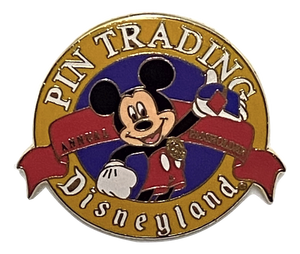 DISNEYLAND PIN TRADING | SALE