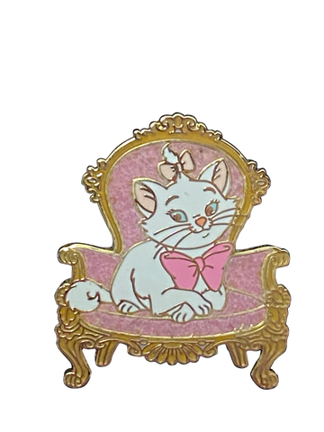MARIE ON CHAIR SPOTLIGHT SERIES 58332 | BAG FOUR