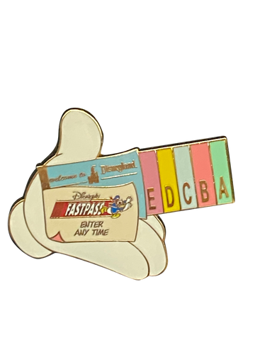 TICKET COLLECTION AND FASTPASS 40618 | BAG SIX