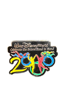 WDW DANCERS HAND IN HAND 00002 | BAG SIX