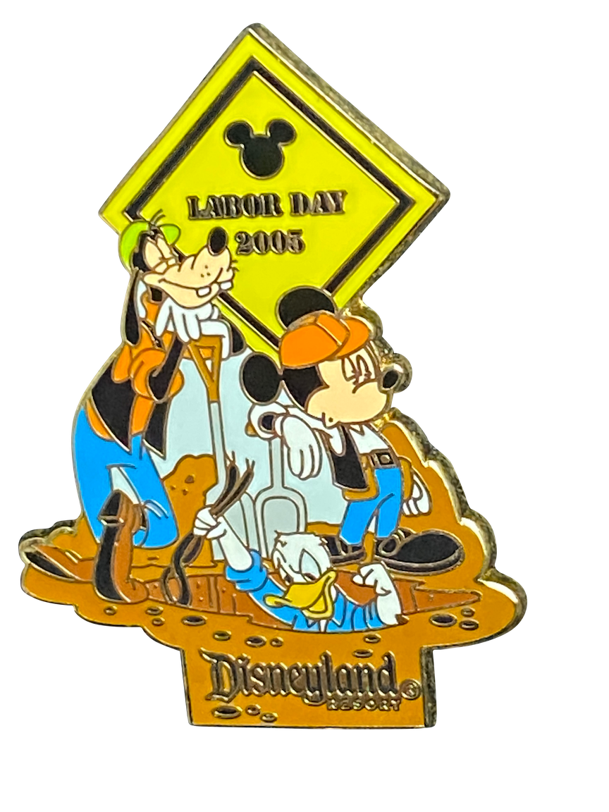1096 DISNEYLAND LABOR DAY 2005   041146| BAG 6