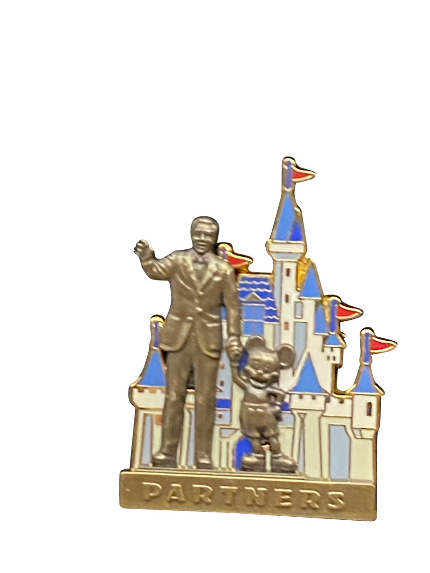 1156 MICKEY AND WALT STATUE 010848 | BAG SIX