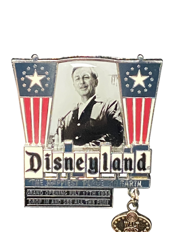 WALT PICTURE DISNEYLAND HAPPIEST PLACE  051106 | BAG SIX