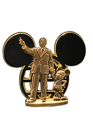MICKEY AND WALT IN FRONT OF LOGO  051881 | BAG SIX