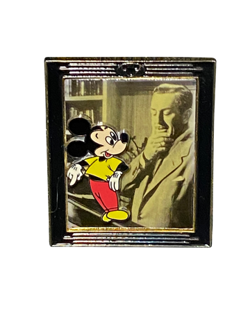 WALT PICTURE HAND ON CHIN MICKEY ON PIC 015314 | BAG SIX
