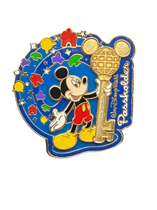 WDW PASSHOLDER MICKEY AND KEY 7 3 021630