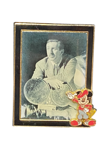 WALT PICTURE MICKEY AS DIRECTOR 7 3 LE 1000 010609
