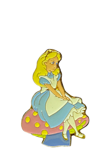 1471 ALICE ON PINK MUSHROOM 7 5 001755