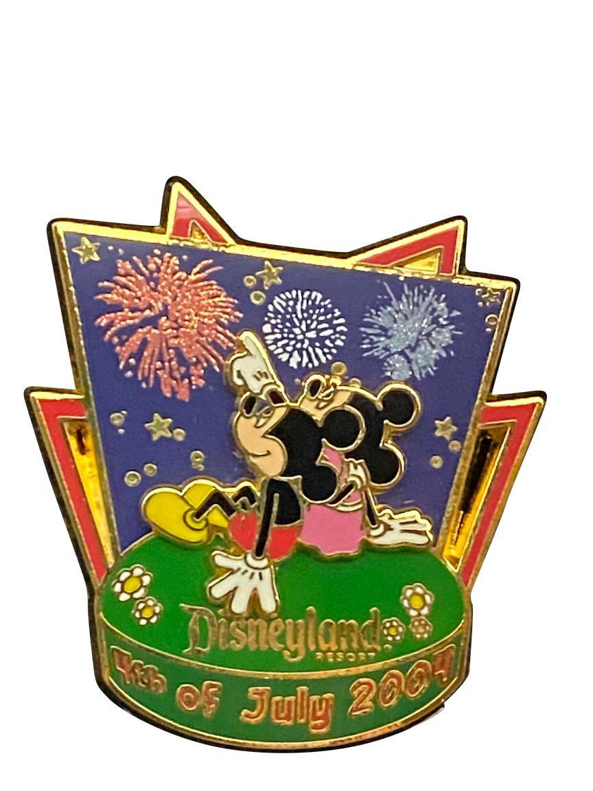 4TH OF JULY 2004 MICKEY AND MINNIE FIREWORKS 7 8 030913