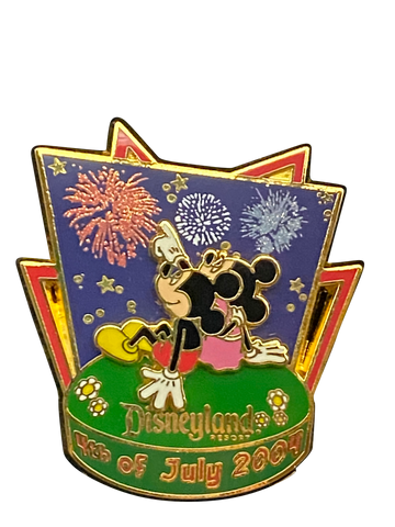 4TH OF JULY 2004 MICKEY AND MINNIE FIREWORKS 7 8 030913