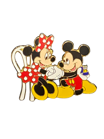 1679 MICKEY PROPOSING TO MINNIE 7 9 002815
