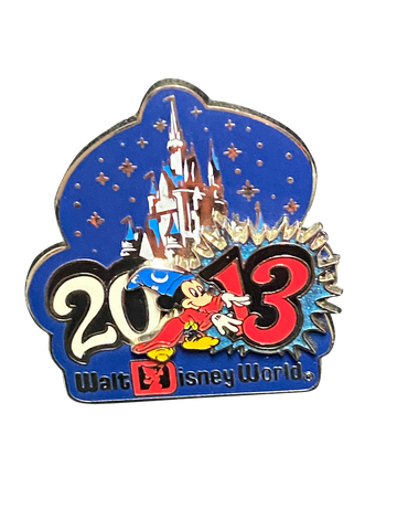 5218 2013 MICKEY AND CASTLE WDW 8 6 093947