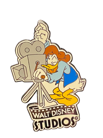 WALT DISNEY STUDIOS DONALD BEHIND CAMERA 8 8 010321