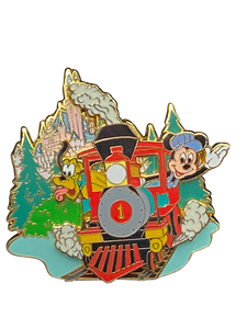 MICKEY AND PLUTO ON TRAIN DLR 11 5 062665