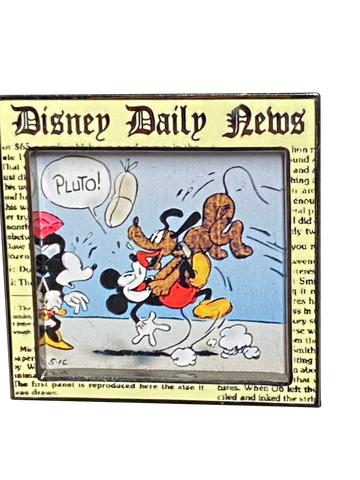 DISNEY DAILY NEWS PLUTO JUMPING ON MICKEY 12 2 004691