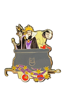 EVIL QUEEN MALIFICENT CRUELLA DE VIL 13 3 052376