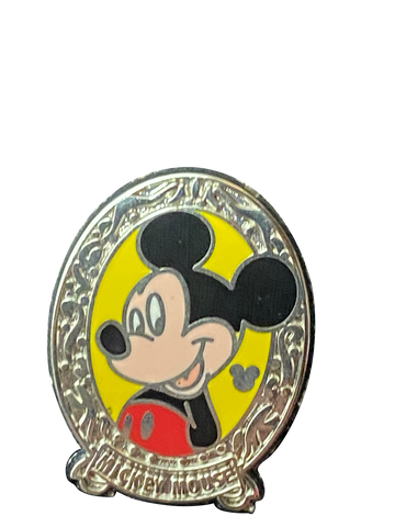 pin3324 MICKEY OVAL SILVER FRAME 14 6 085269