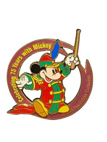 MICKEY 75 ANNUAL PASSHOLDER MAROON 15 4 L3 2000 026691