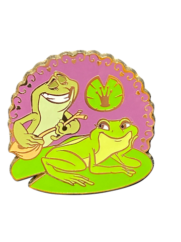 3869 TIANA AND NAVEEN AS FROGS 15 8 073704